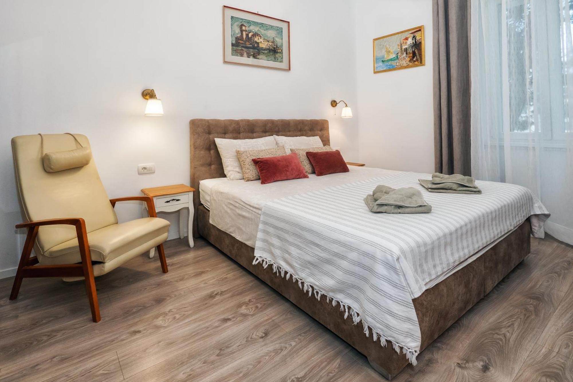 Appartement Center Secession Charm Near National Theatre *