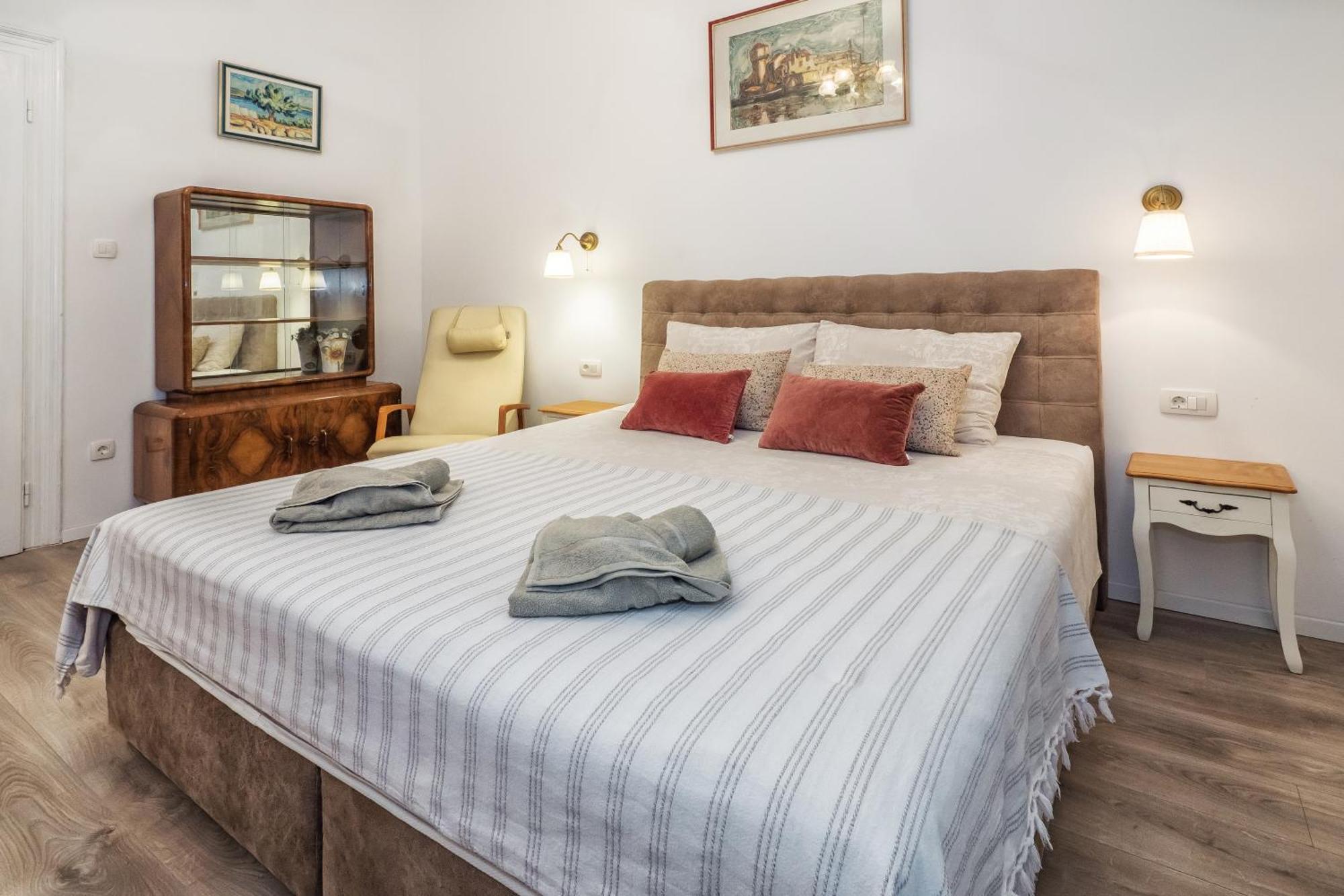 Center Secession Charm Near National Theatre Appartement *
